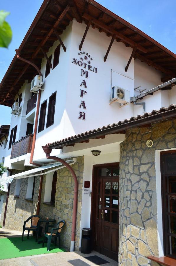 Family Hotel Maraya Arbanasi Bagian luar foto